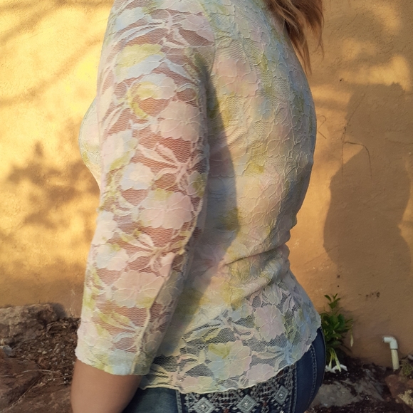 Coldwater Creek, sz s lace floral blouse - Picture 6 of 9